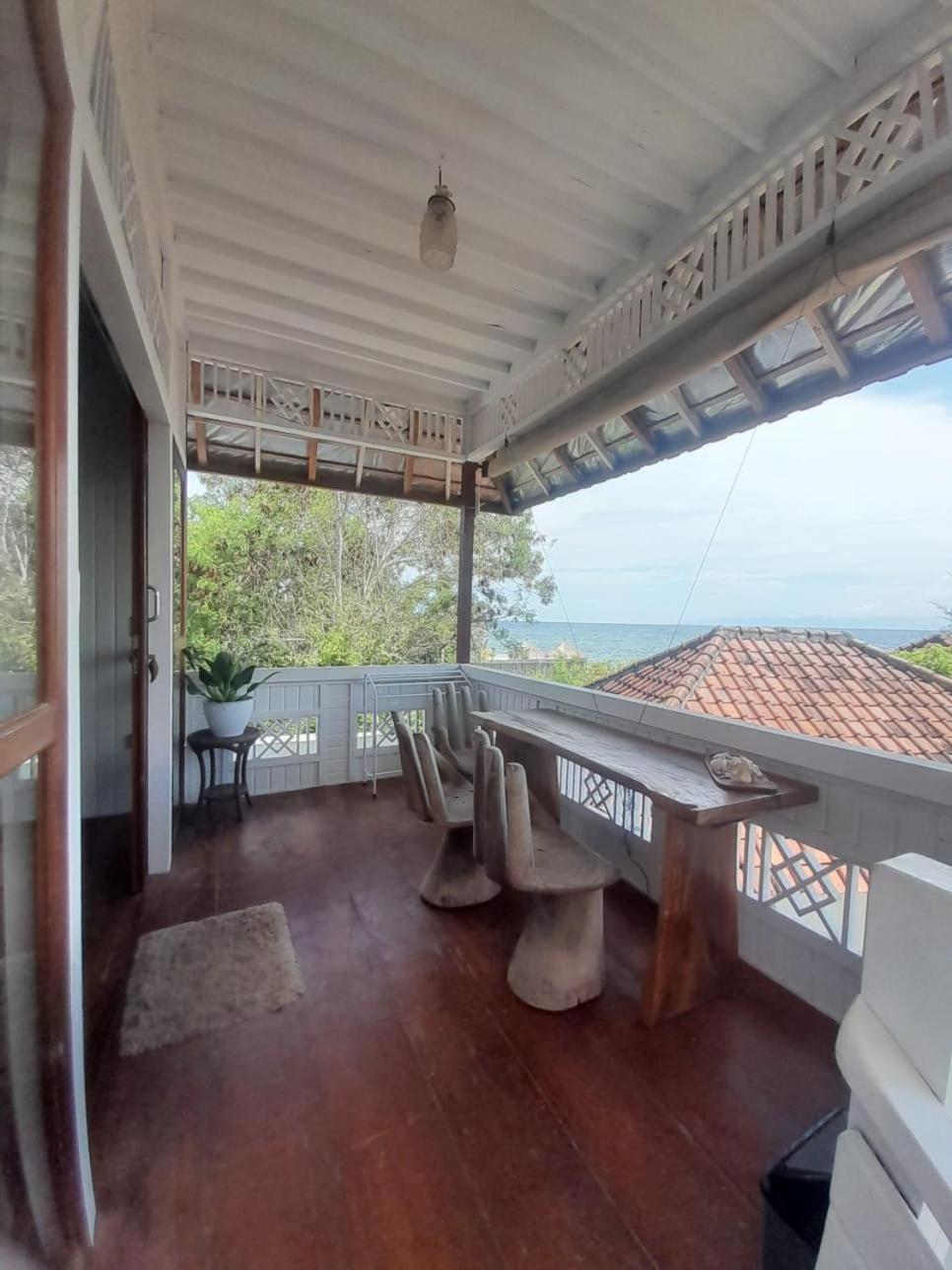 The High Dive Gili Gede By Ultimate Resorts Exterior foto